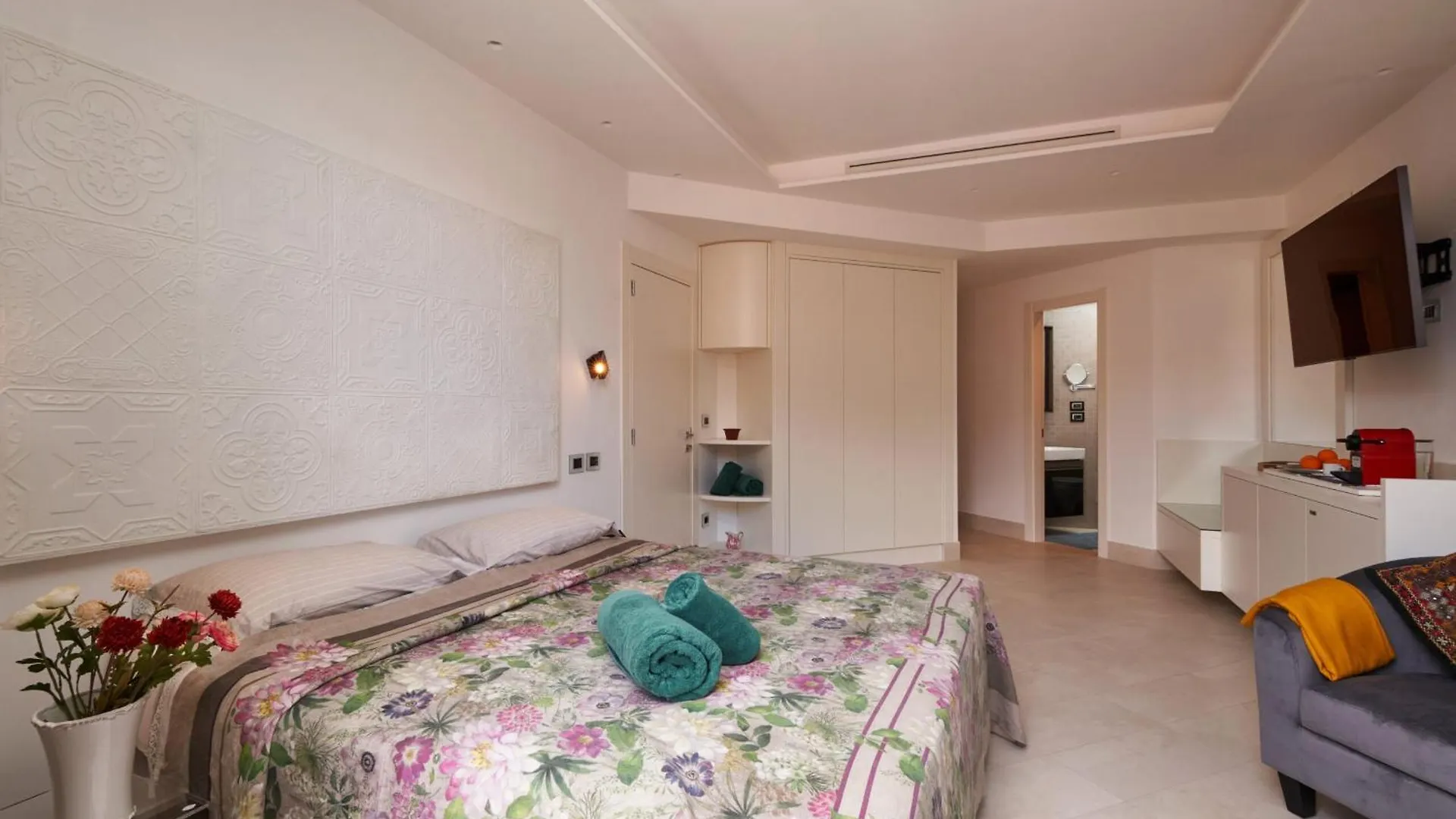 Hotel Corvaja Inn Taormina Italy